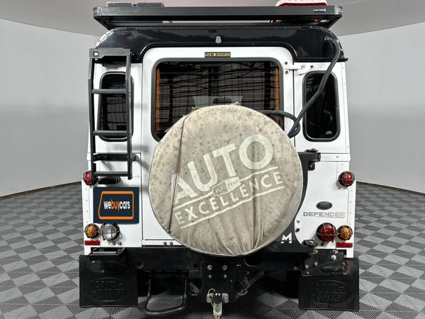 2013-Land-Rover-Defender-110-22D-Station-Wagon image:17