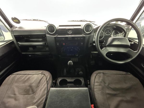 2013-Land-Rover-Defender-110-22D-Station-Wagon image:1
