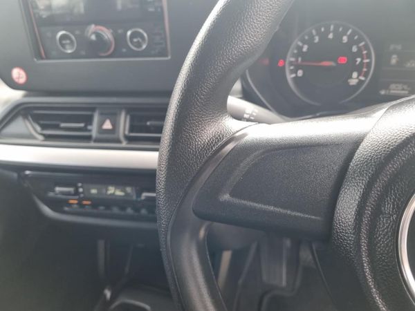 2025-Suzuki-Swift-12-GL image:15