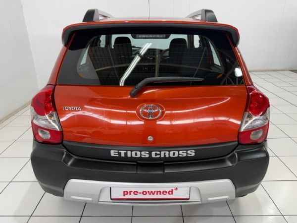 2015-Toyota-Etios-Cross-15-XS-5-dr image:1
