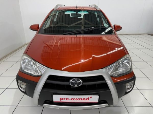 2015-Toyota-Etios-Cross-15-XS-5-dr image:4
