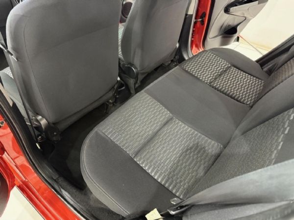 2015-Toyota-Etios-Cross-15-XS-5-dr image:7