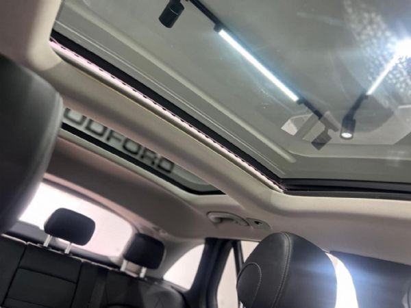2022-Mercedes-Benz-GLC-220d-4Matic image:9