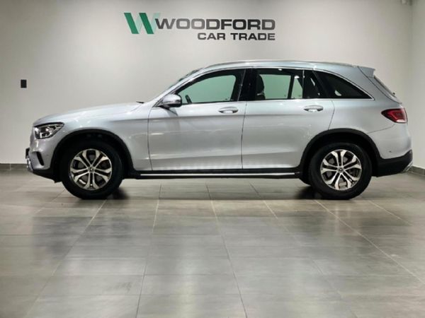 2022-Mercedes-Benz-GLC-220d-4Matic image:2
