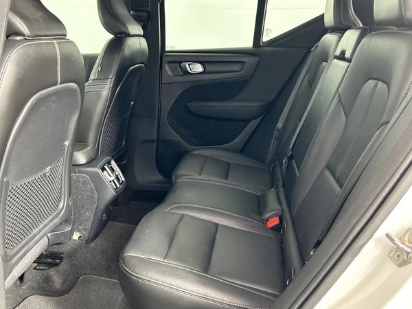 2018-Volvo-XC40-D4-Inscription-AWD-Auto image:3