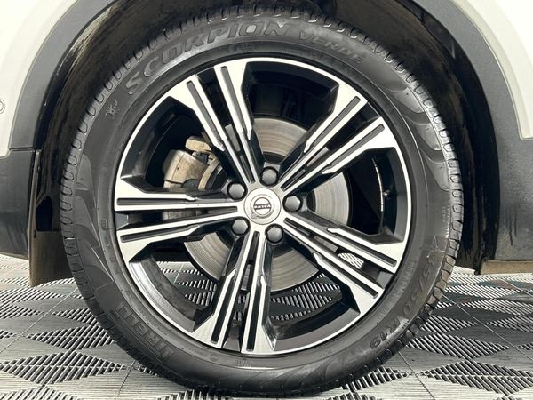 2018-Volvo-XC40-D4-Inscription-AWD-Auto image:4