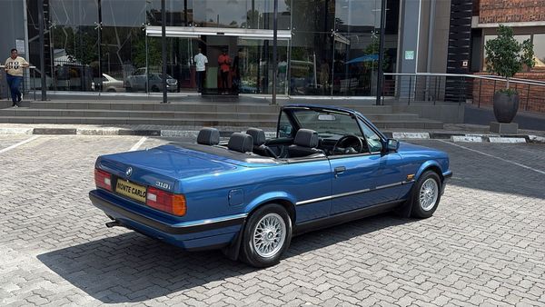 1991-BMW-3-Series-318i-Cabriolet-Executive image:10