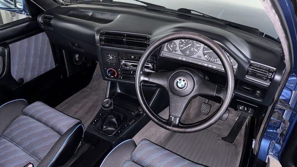 1991-BMW-3-Series-318i-Cabriolet-Executive image:12