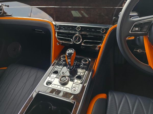 2023-Bentley-Flying-Spur-Speed image:10