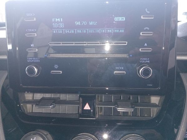 2022-Toyota-Corolla-Cross-18-XI image:12