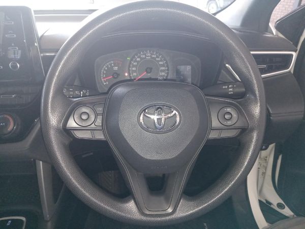 2022-Toyota-Corolla-Cross-18-XI image:7