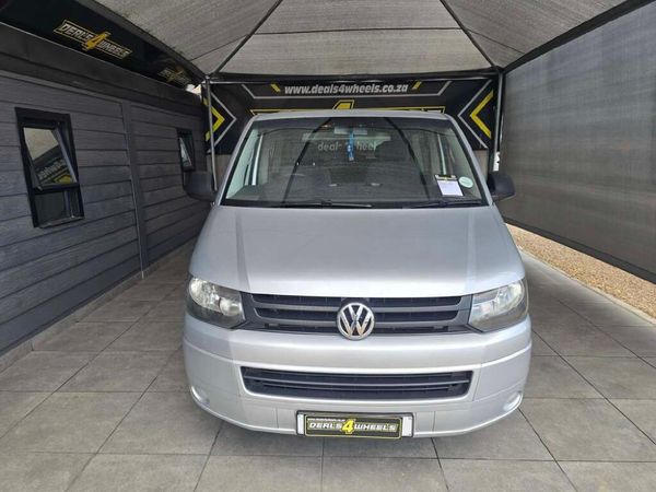 2012-Volkswagen-Kombi-20-TDI-75kW-Base image:4