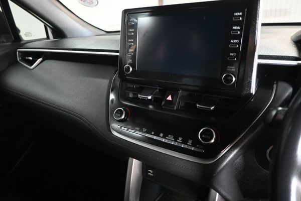2023-Toyota-Corolla-Cross-18-XR image:9