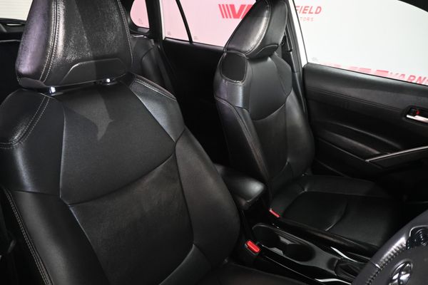 2023-Toyota-Corolla-Cross-18-XR image:6