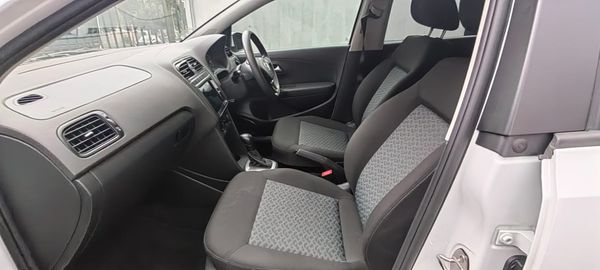 2023-Toyota-Hilux-24-GD-6-Raised-Body-SRX-Auto-Extended-Cab image:21