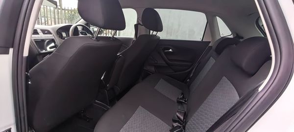 2023-Toyota-Hilux-24-GD-6-Raised-Body-SRX-Auto-Extended-Cab image:24