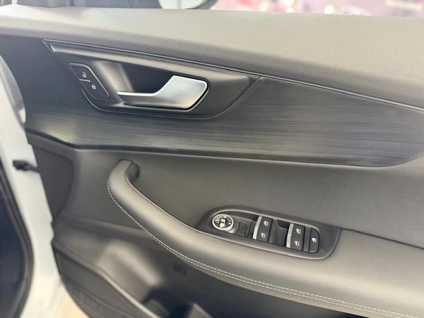 2026-Chery-Tiggo-Cross-15-Lit image:21