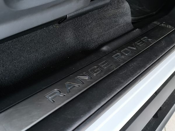 2012-Land-Rover-Range-Rover-Evoque-22-SD4-Dynamic-Coupe image:10
