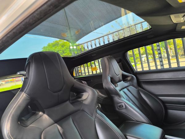 2012-Land-Rover-Range-Rover-Evoque-22-SD4-Dynamic-Coupe image:18