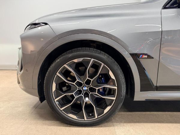 2024-BMW-X7-xDrive-M60i-M-Performance image:10