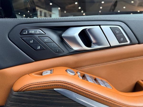 2024-BMW-X7-xDrive-M60i-M-Performance image:2