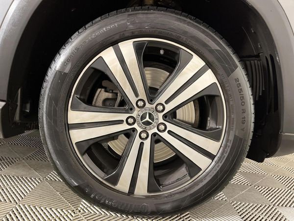 2020-Mercedes-Benz-GLE-400d-4Matic image:5