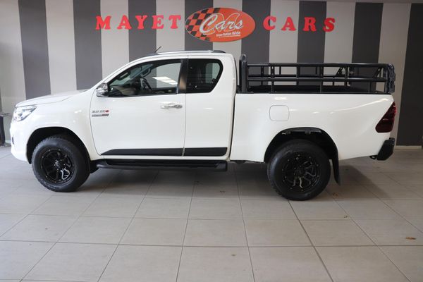2020-Toyota-Hilux-28-GD-6-Raised-Body-Legend-Auto-Extended-Cab image:1