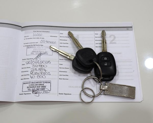 2019-Toyota-Quantum-28-GL-14-Seat image:9