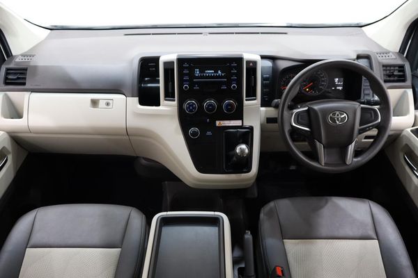 2019-Toyota-Quantum-28-GL-14-Seat image:13