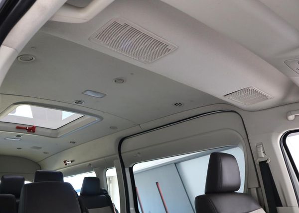 2019-Toyota-Quantum-28-GL-14-Seat image:17