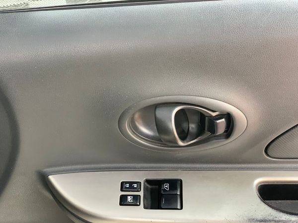 2017-Nissan-Micra-12-Active-Visia image:13
