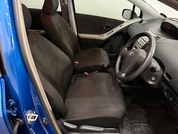 2007-Toyota-Yaris-T3-5-dr image:8