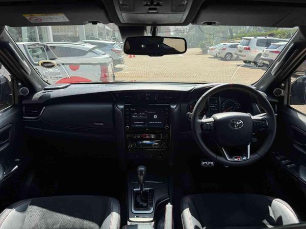 2025-Toyota-Fortuner-28GD-6-4x4-GR-S-Auto image:7