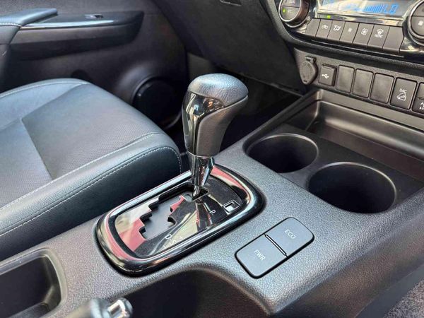 2025-Toyota-Hilux-28-GD-6-Raised-Body-Legend-RS-4x4-Auto-Double-Cab image:10