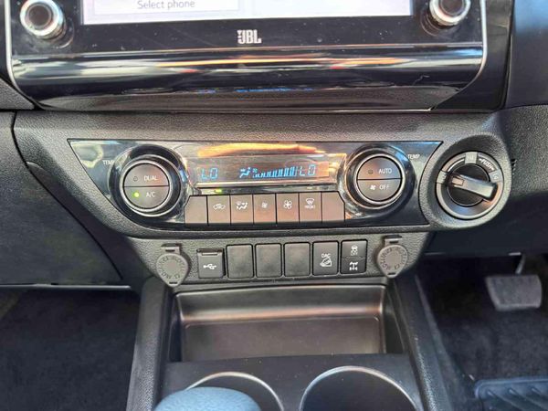 2025-Toyota-Hilux-28-GD-6-Raised-Body-Legend-RS-4x4-Auto-Double-Cab image:8