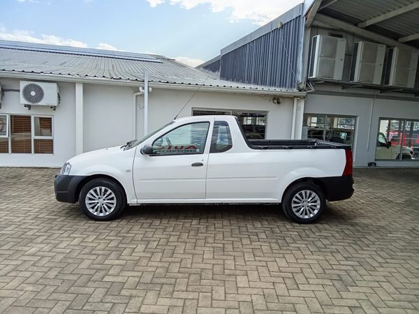 2021-Nissan-NP200-16-AC-Safety-Pack image:6
