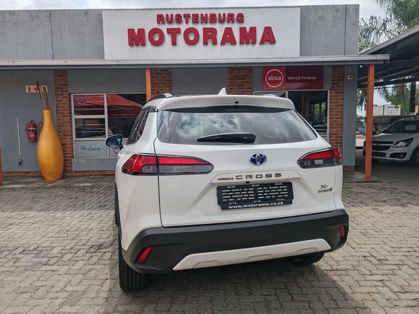 2022-Toyota-Corolla-Cross-18-XS-Hybrid image:2