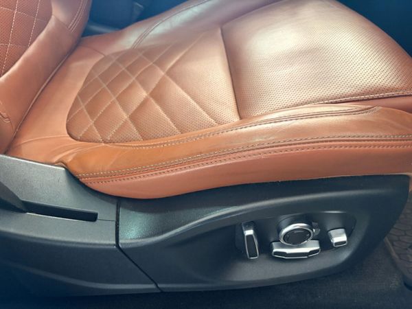 2019-Jaguar-E-Pace-P300-20-HSE-221kW image:12