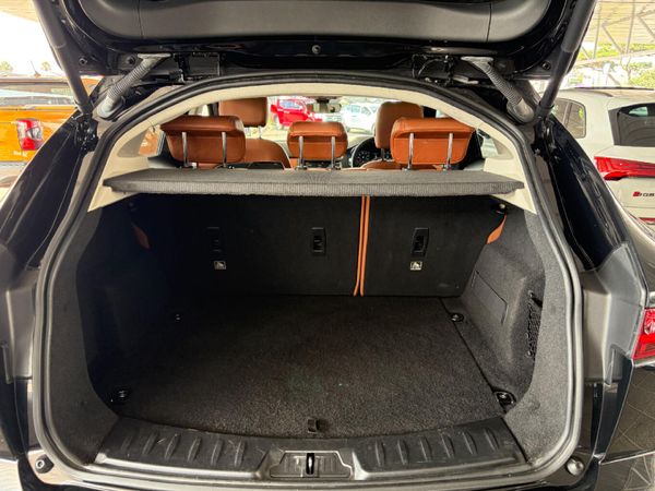 2019-Jaguar-E-Pace-P300-20-HSE-221kW image:14