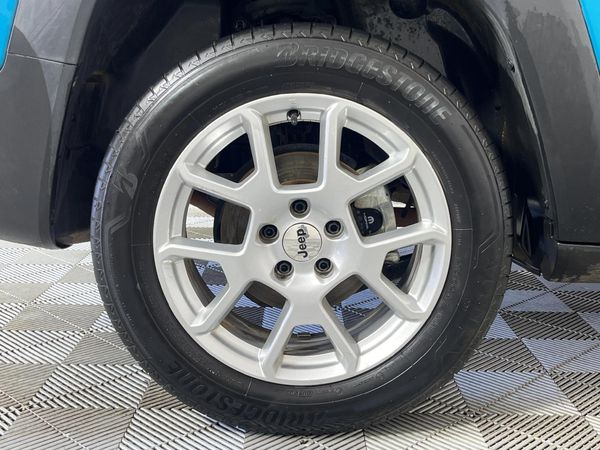 2022-Jeep-Renegade-14-TJet-Limited-Auto image:7