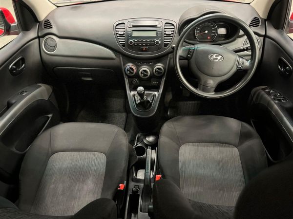 2013-Hyundai-i10-11-GLS-Motion image:9