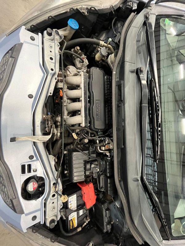 2010-Honda-Jazz-14i-LX image:9