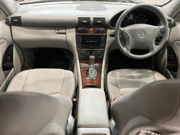 2007-Mercedes-Benz-C-Class-C-180K-Estate-Classic-Auto image:11