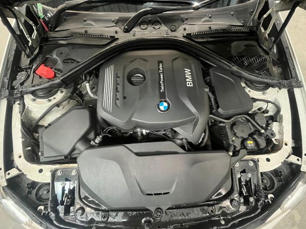 2016-BMW-3-Series-330i-Auto image:9