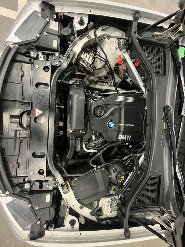 2015-BMW-X3-xDrive20d-Exclusive-Auto image:9