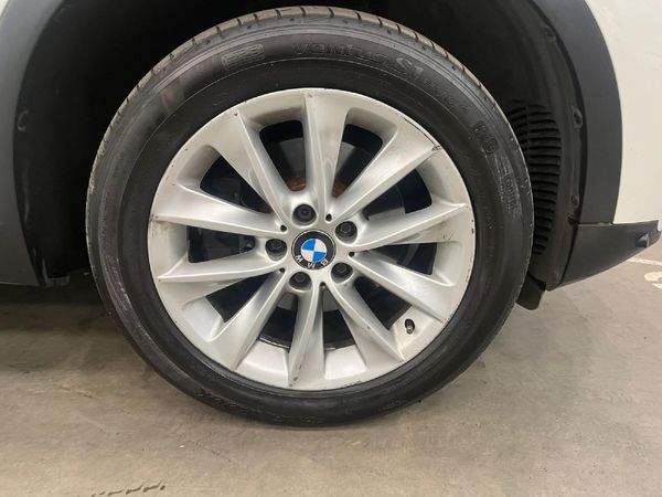 2015-BMW-X3-xDrive20d-Exclusive-Auto image:8