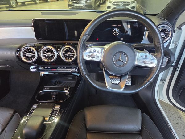 2018-Mercedes-Benz-A-Class-A-200-AMG-Auto image:13