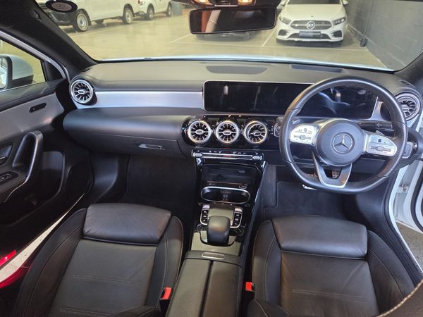 2018-Mercedes-Benz-A-Class-A-200-AMG-Auto image:14