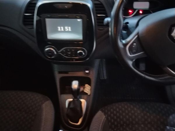 2019-Renault-Captur-12T-Dynamique-5-dr-Auto-88kW image:14