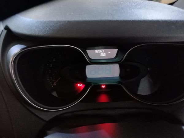 2019-Renault-Captur-12T-Dynamique-5-dr-Auto-88kW image:16